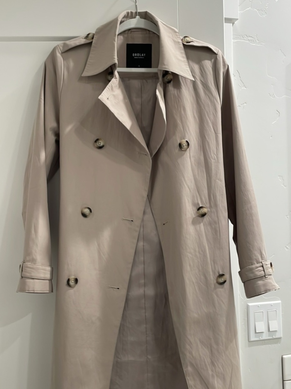 Orolay Classic Women’s Double Breasted Trench Coat